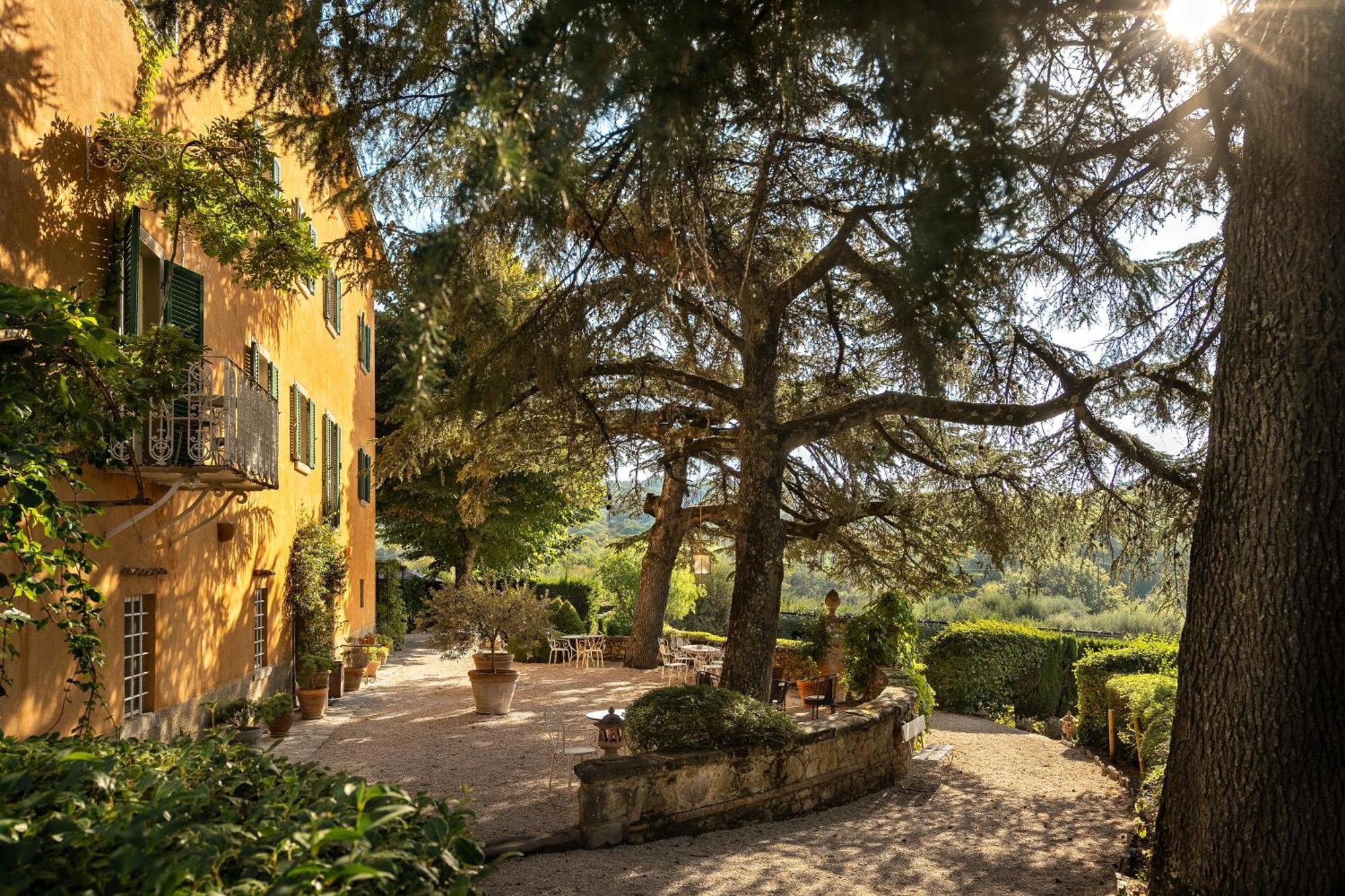 I Capricci Di Merion - Resort & Spa トゥオーロ・スル・トラジメーノ エクステリア 写真