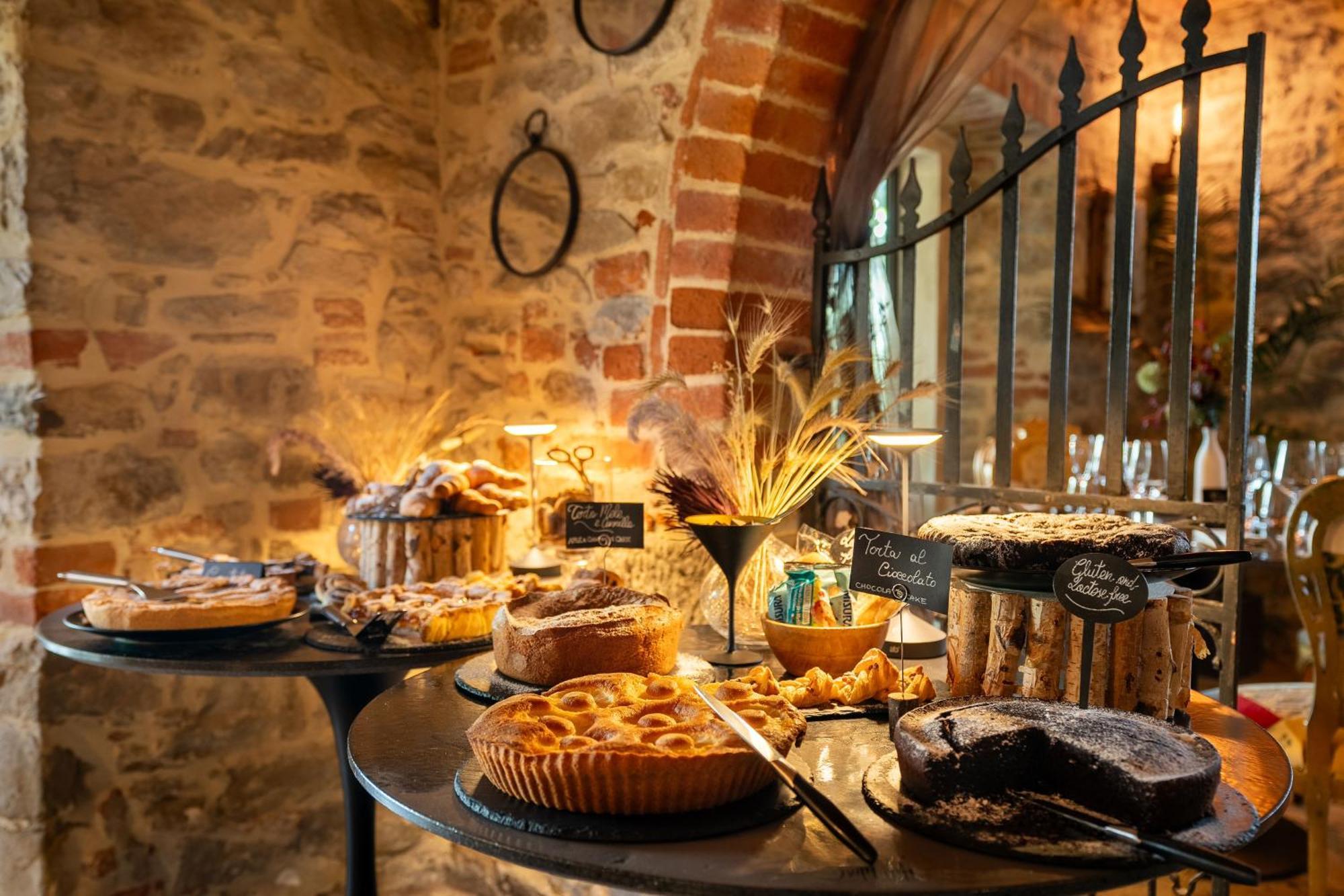 I Capricci Di Merion - Resort & Spa トゥオーロ・スル・トラジメーノ エクステリア 写真