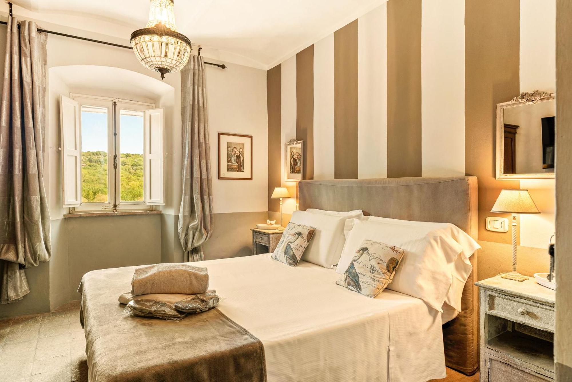 I Capricci Di Merion - Resort & Spa トゥオーロ・スル・トラジメーノ エクステリア 写真